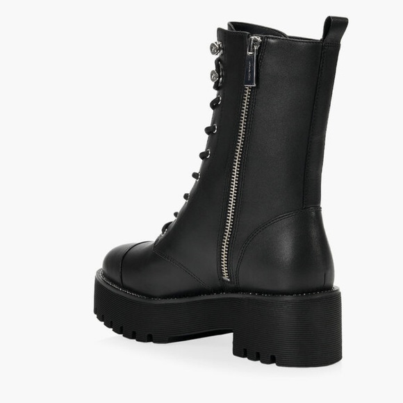 Micheal Kors boots size 7.5 - Picture 2 of 4